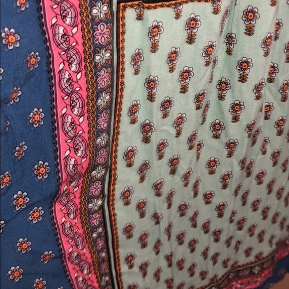 Blue jean patterned button up - Picture 3 of 4